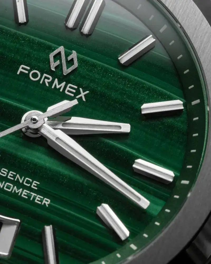 FOR71FormexEssenceThirtyNineChronometerMalachiteSteel2_800x.jpg