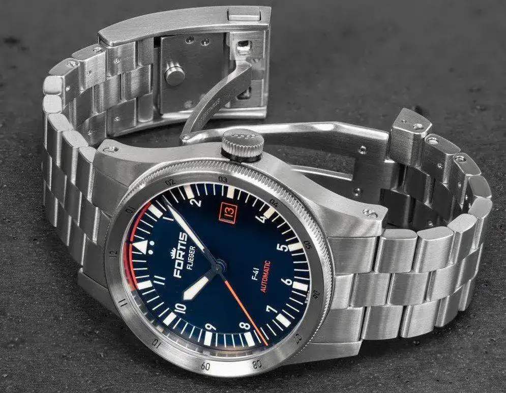 Fortis-Flieger-F-41-and-F-39-Midnight-Blue-Models-1.webp