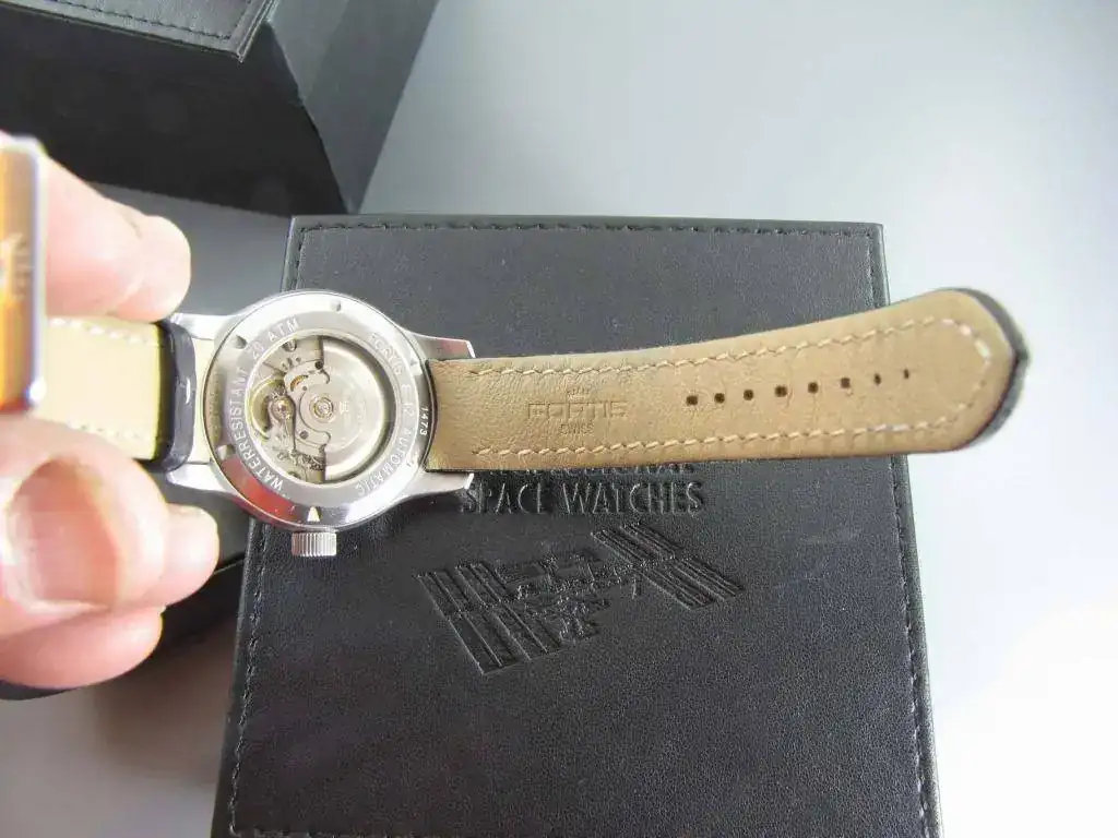 Fortis Flieger negro 008.webp