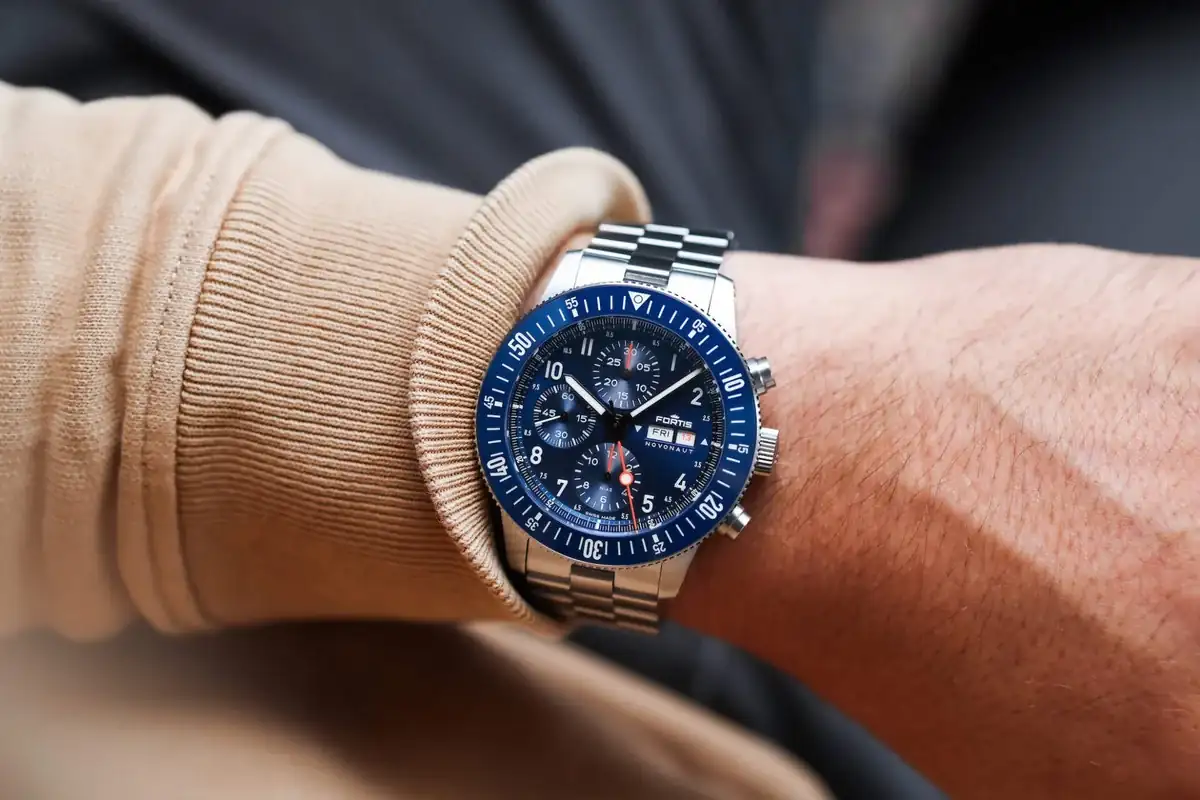 fortis-novonaut-blue-edition-3-1920x1280.webp