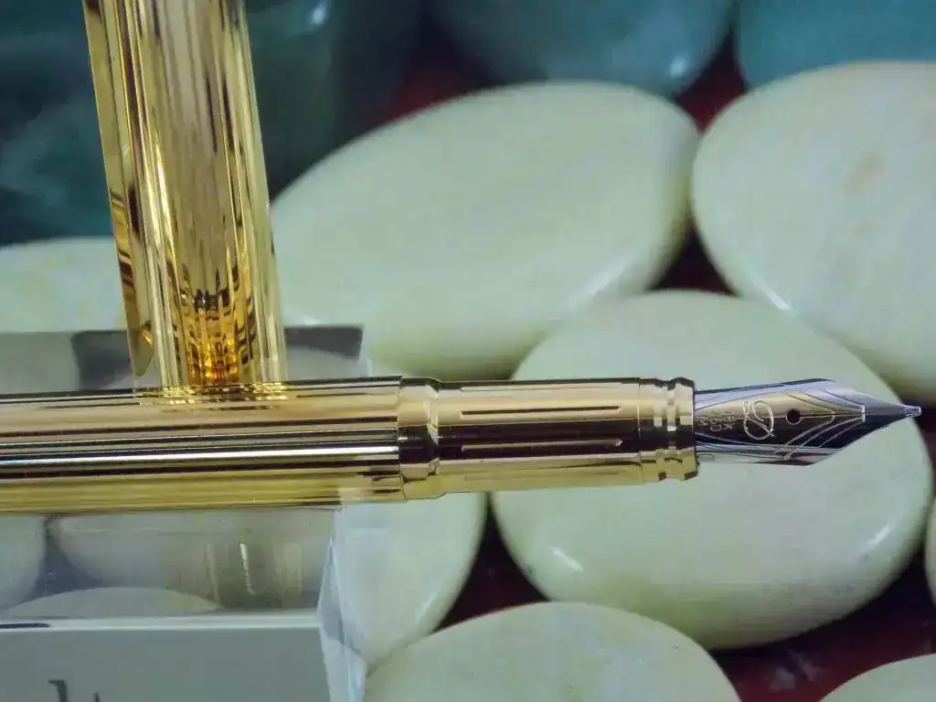 foto 7 reducida plumín y capuchón.webp