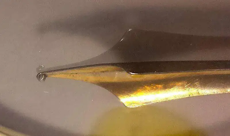 Foto 9 Plumín con punto conformado por enrollado.webp