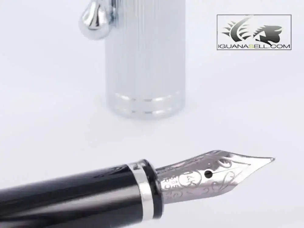 -Fountain-Pen-88-in-Resin-and-Chrome-Cap-817-817-3.webp