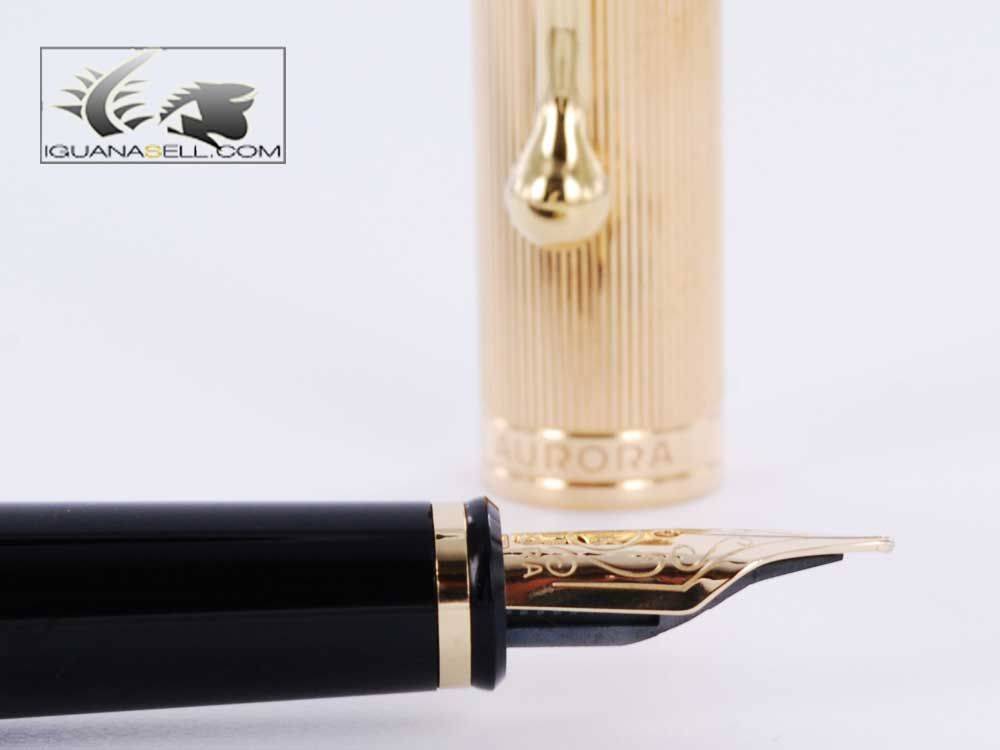 Fountain-Pen-88-in-Resin-and-Gold-Plated-811-811-4.jpg