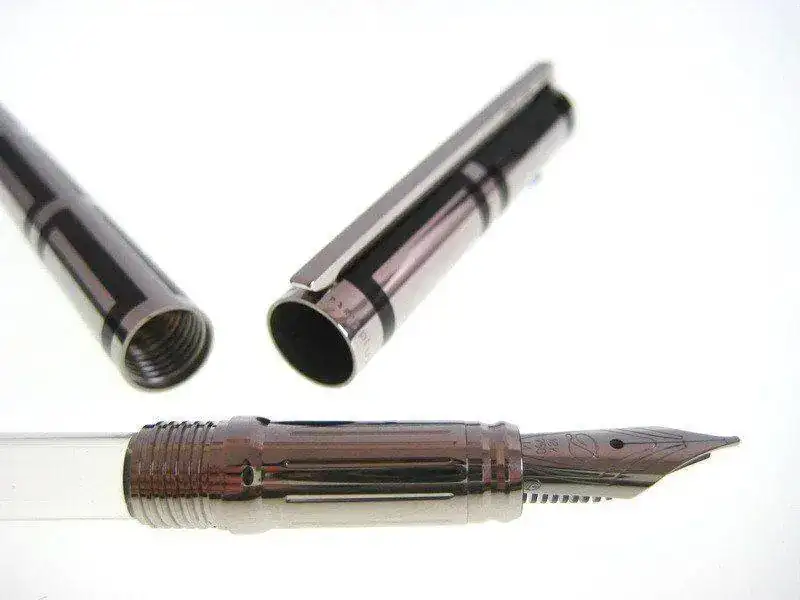 -Fountain-Pen-Ch.-Lacquer-&-Platinum-F-Nib-41329-3.webp