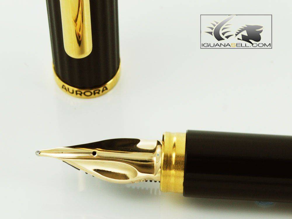 Fountain-Pen-Kona-Lacquer-and-Gold-Brand-new-641-6.jpg