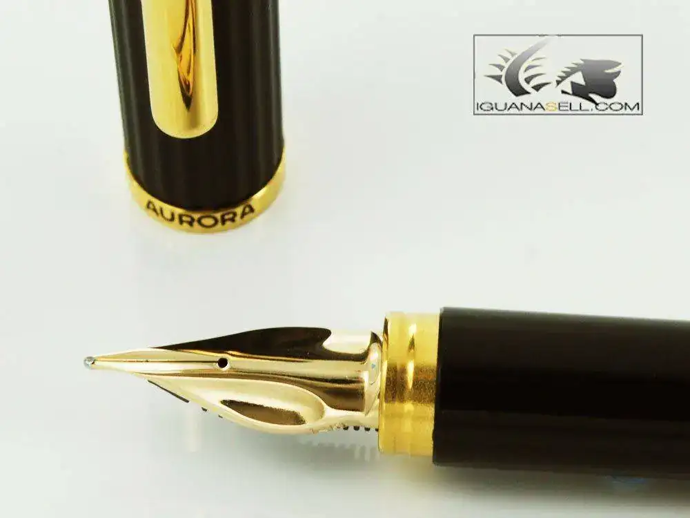 Fountain-Pen-Kona-Lacquer-and-Gold-Brand-new-641-6.webp