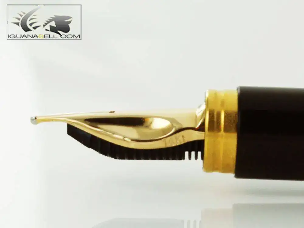 Fountain-Pen-Kona-Lacquer-and-Gold-Brand-new-641-7.webp