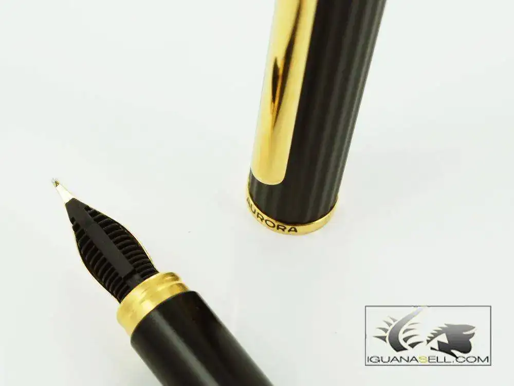 Fountain-Pen-Kona-Lacquer-and-Gold-Brand-new-641-8.webp
