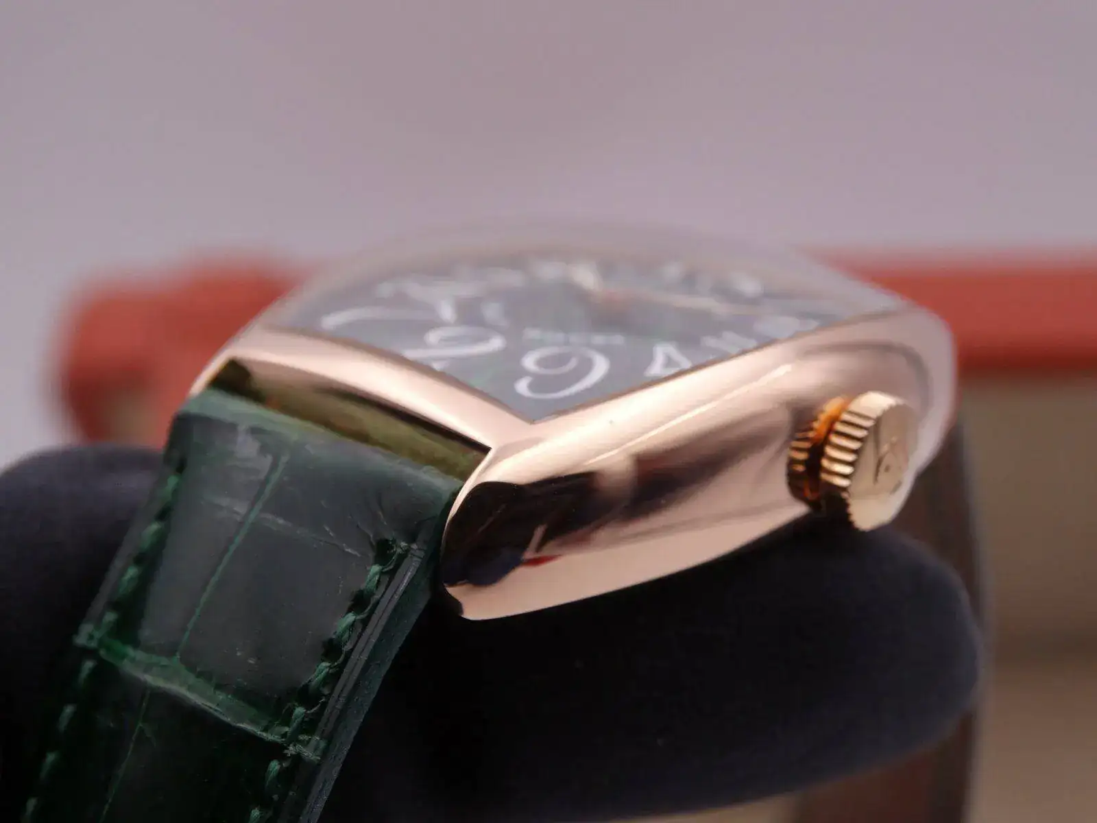Franck Muller Crazy Hours Gold 06967.webp