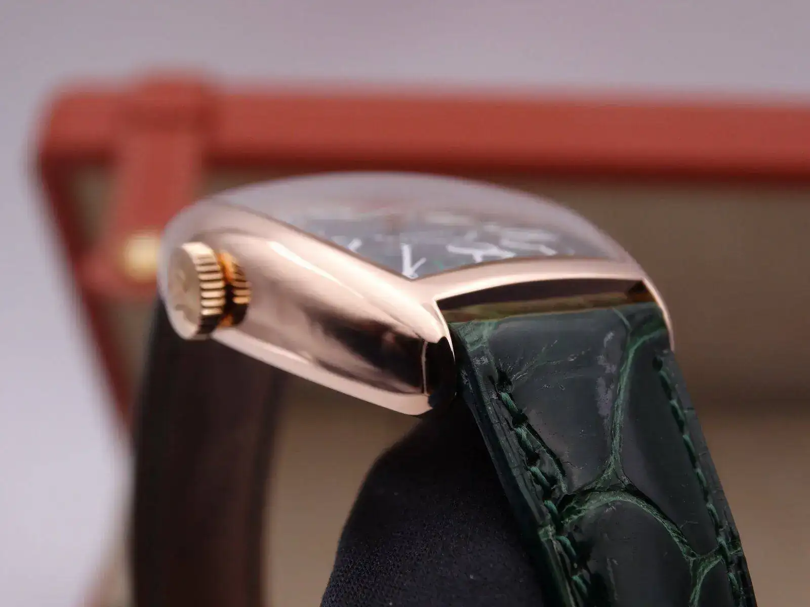 Franck Muller Crazy Hours Gold 06968.webp