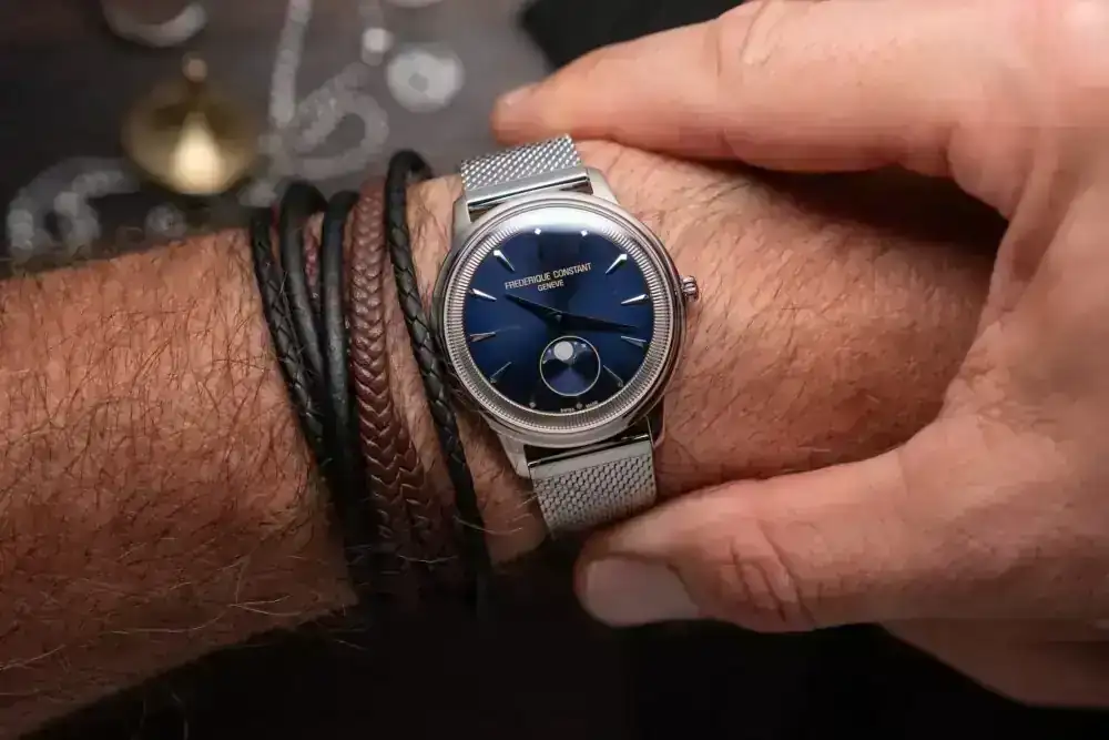 frederique-constant-classics-moneta-moonphase-2025-68-1000x667.jpg.webp