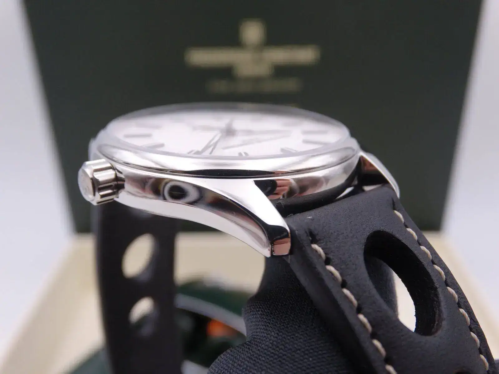frederique constant healey limited edition 8855.webp