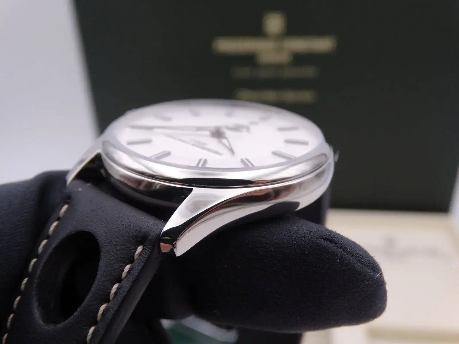 frederique constant healey limited edition 8856.webp