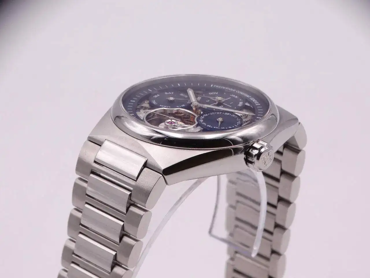 FREDERIQUE CONSTANT Highlife Perpetual 07877.webp