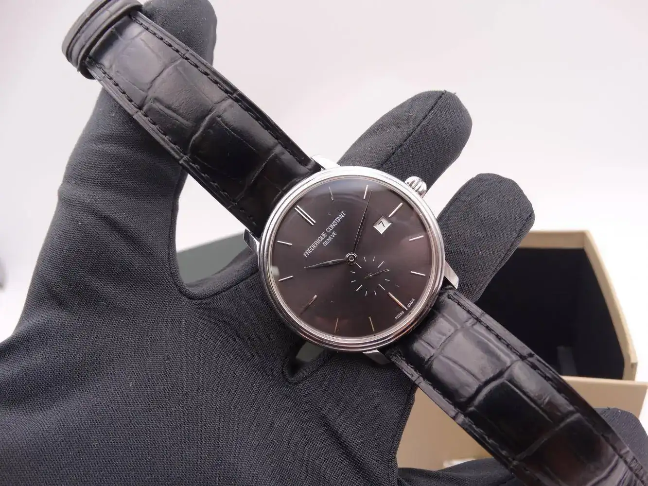 frederique constant slimline small seconds automatic 5014.webp