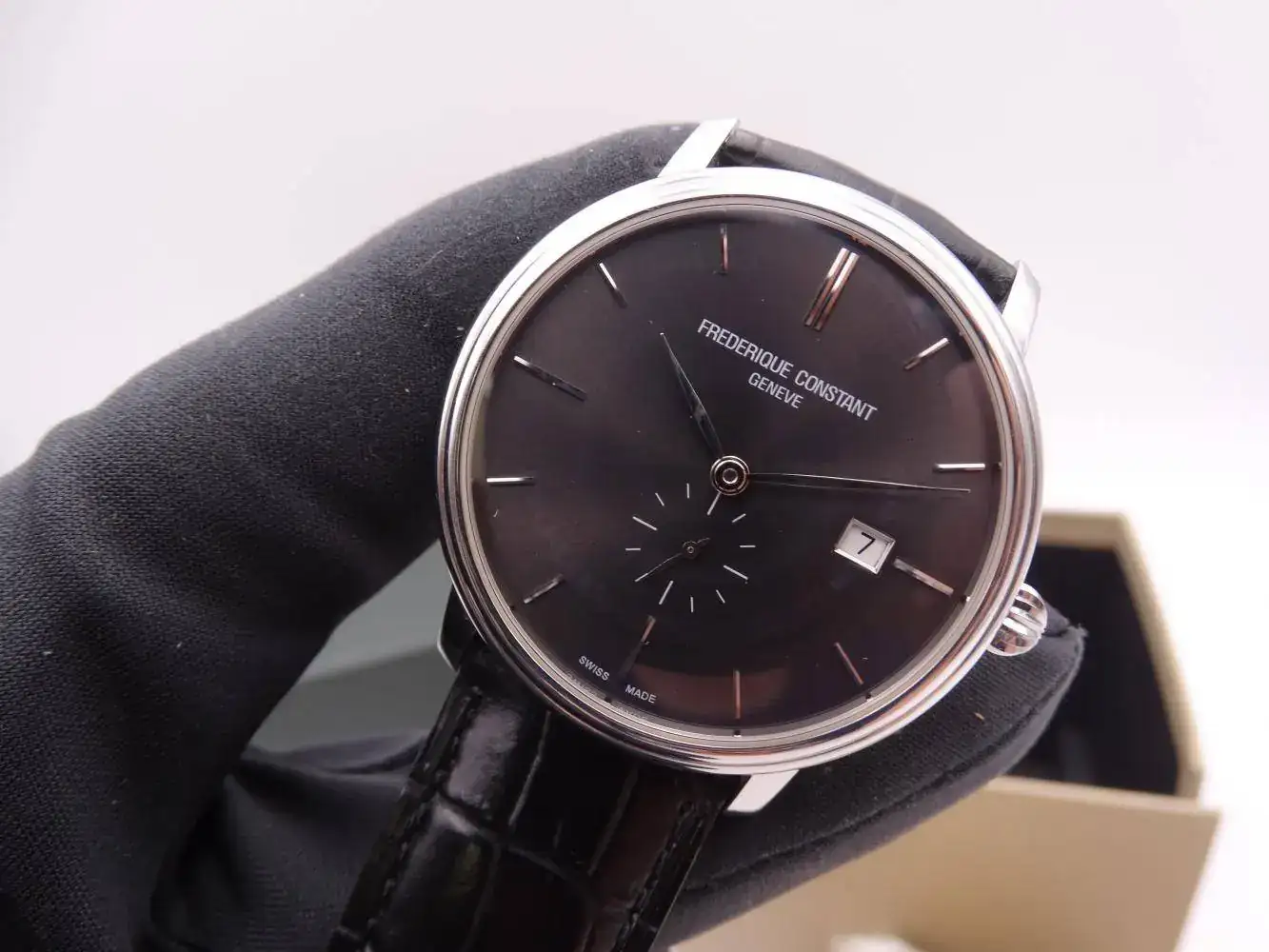 frederique constant slimline small seconds automatic 5018.webp