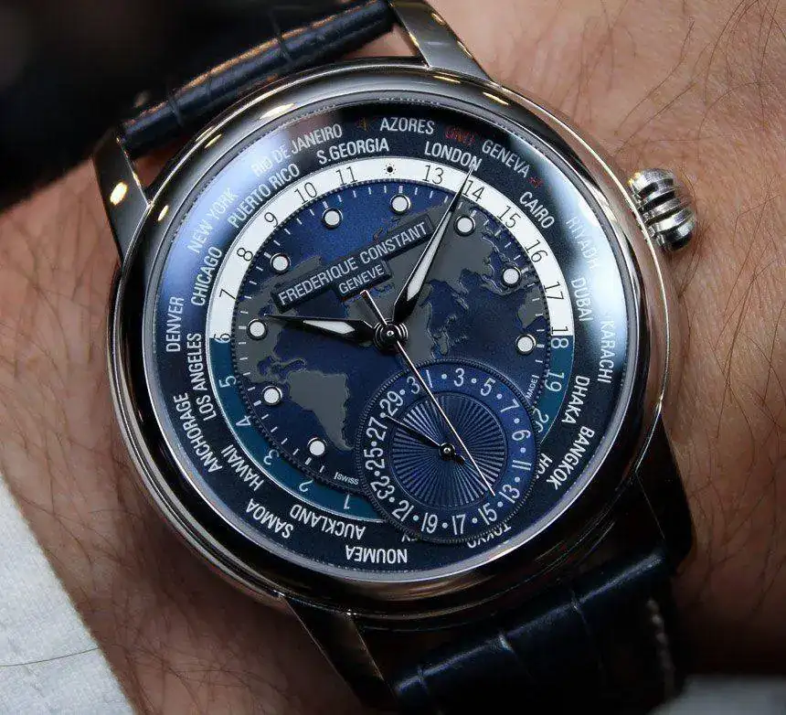 Frederique-Constant-Worldtimer-watch-blue-4.webp