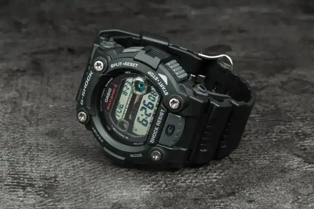 g-shock-gw-7900-1.webp