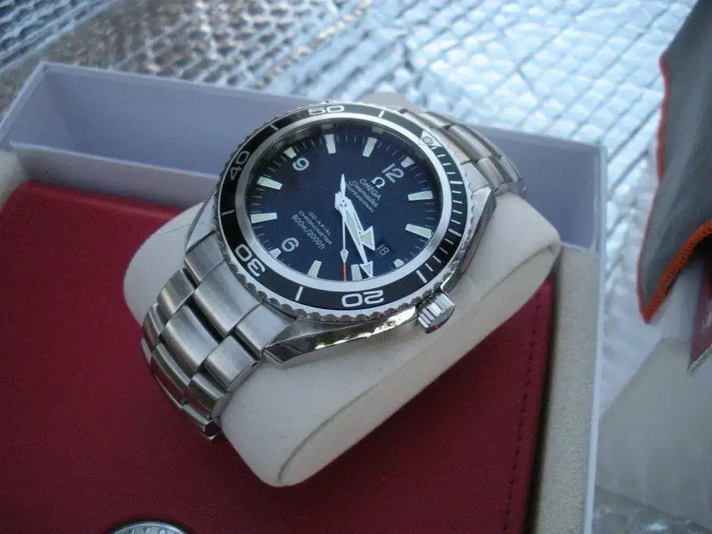 ga-Seamaster-Planet-Ocean-455mm-ref.-2200.50.00-07.webp
