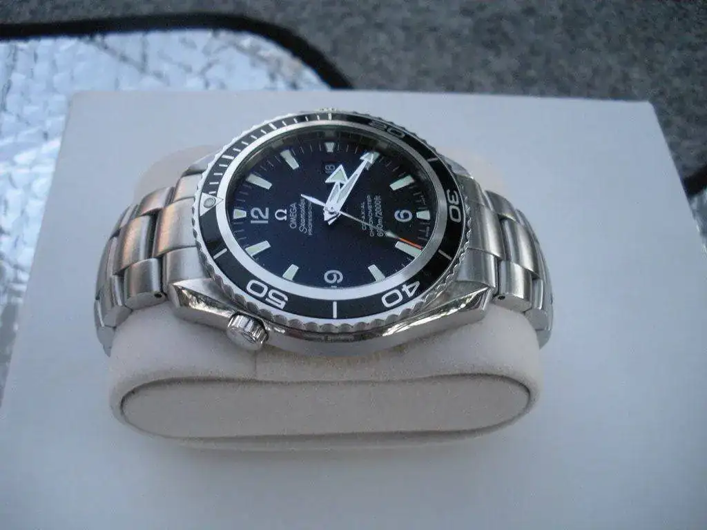 ga-Seamaster-Planet-Ocean-455mm-ref.-2200.50.00-13.webp