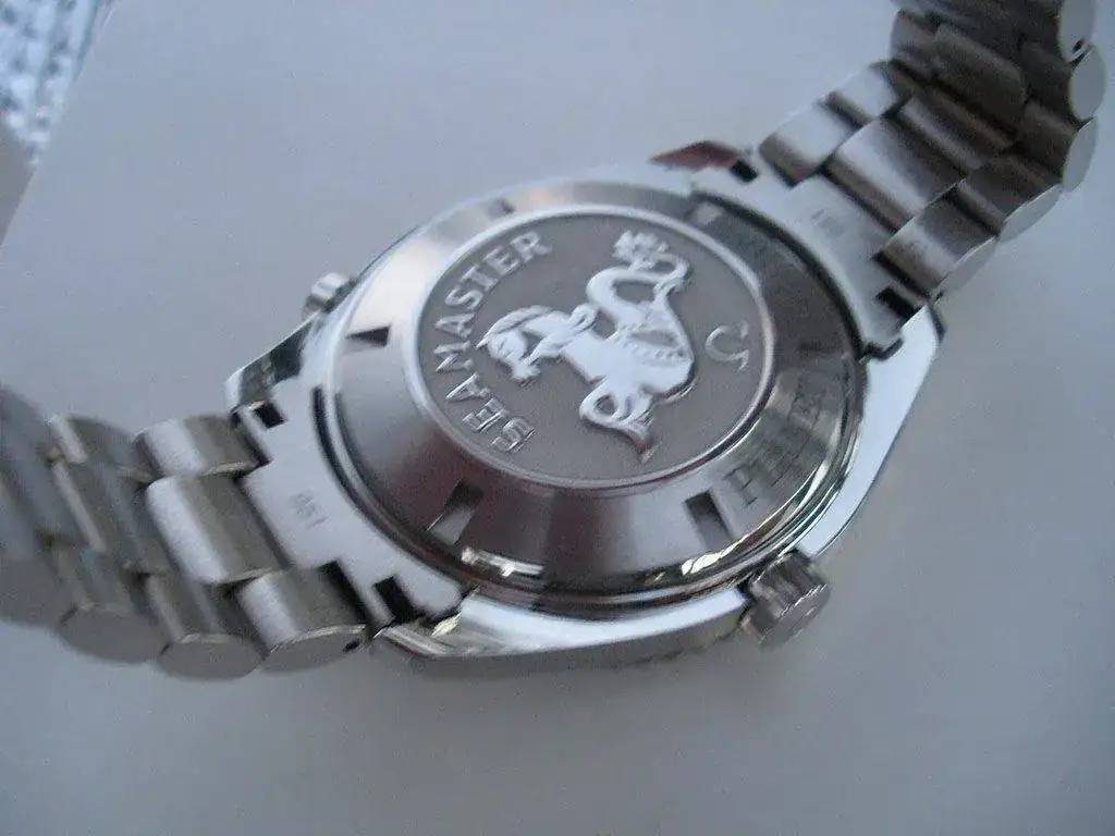 ga-Seamaster-Planet-Ocean-455mm-ref.-2200.50.00-14.webp