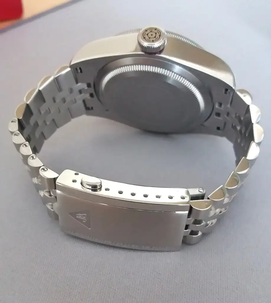 Ga1J2XK.webp