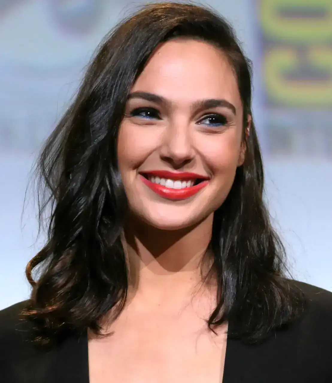 Gal_Gadot_cropped_lighting_corrected_2b.webp