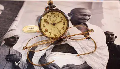 gandhi.480.webp