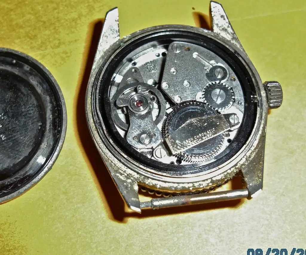 ge-divers-not-so-much-love-6169998840_d98e8387c6_b.webp