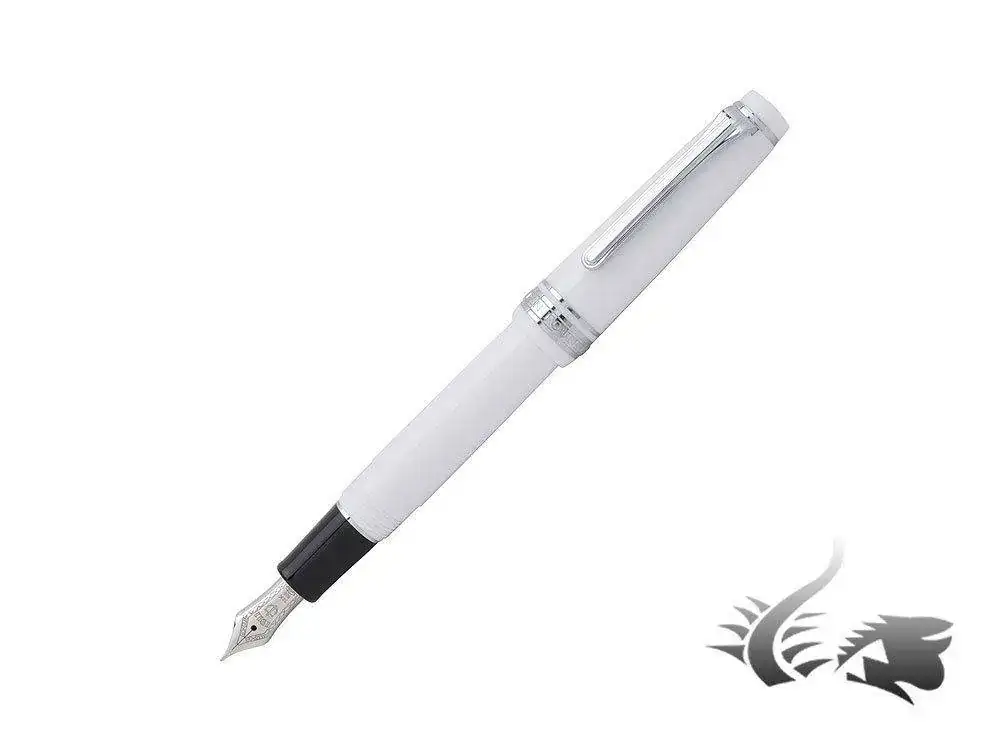 Gear-Slim-Silver-Fountain-Pen-White-Rhodium-trim-1.webp