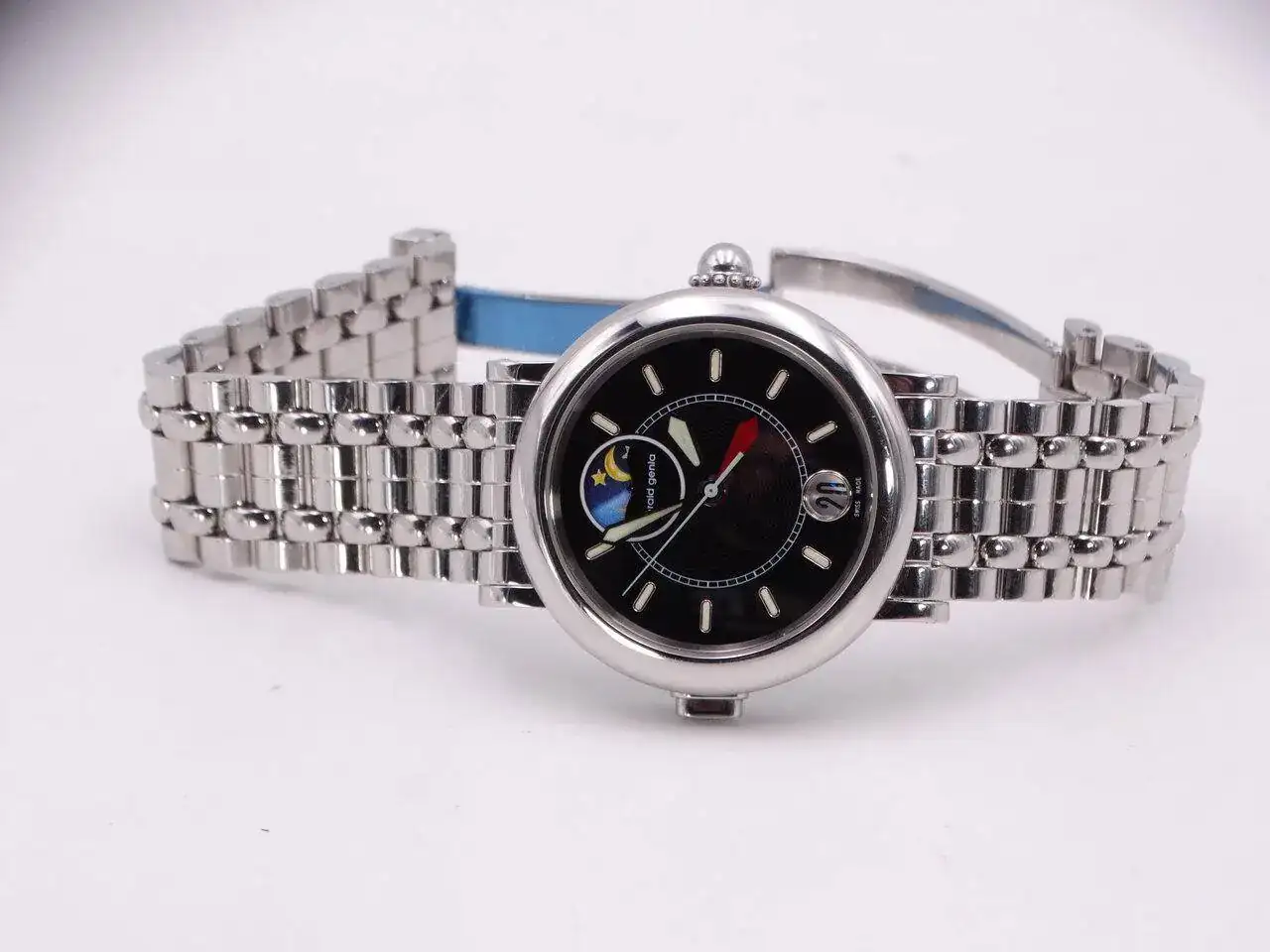 Gerald Genta Night & Day 01168.JPG