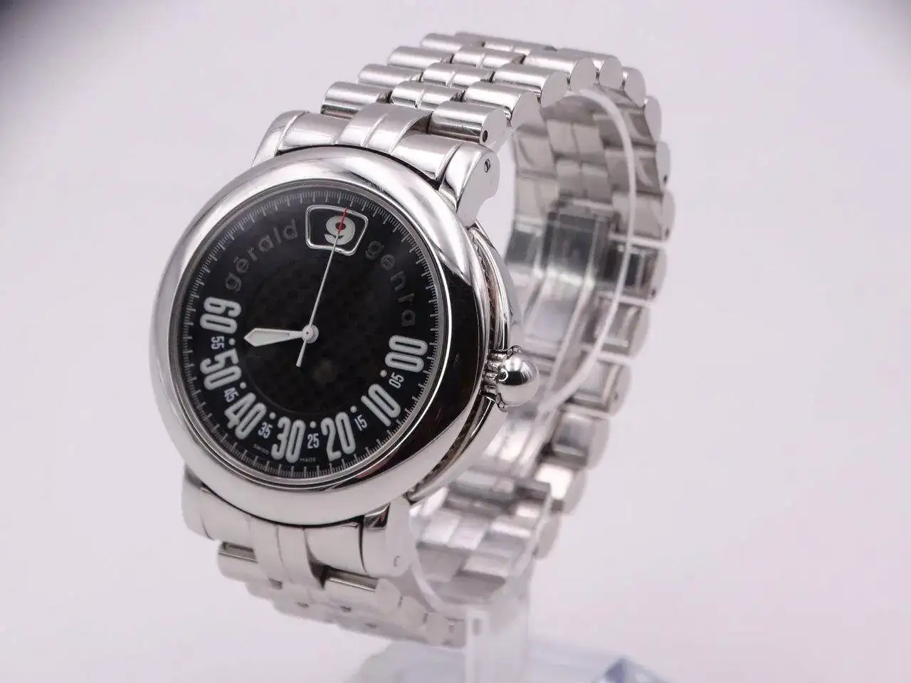 Gerald Genta Retro Sport 04700.webp