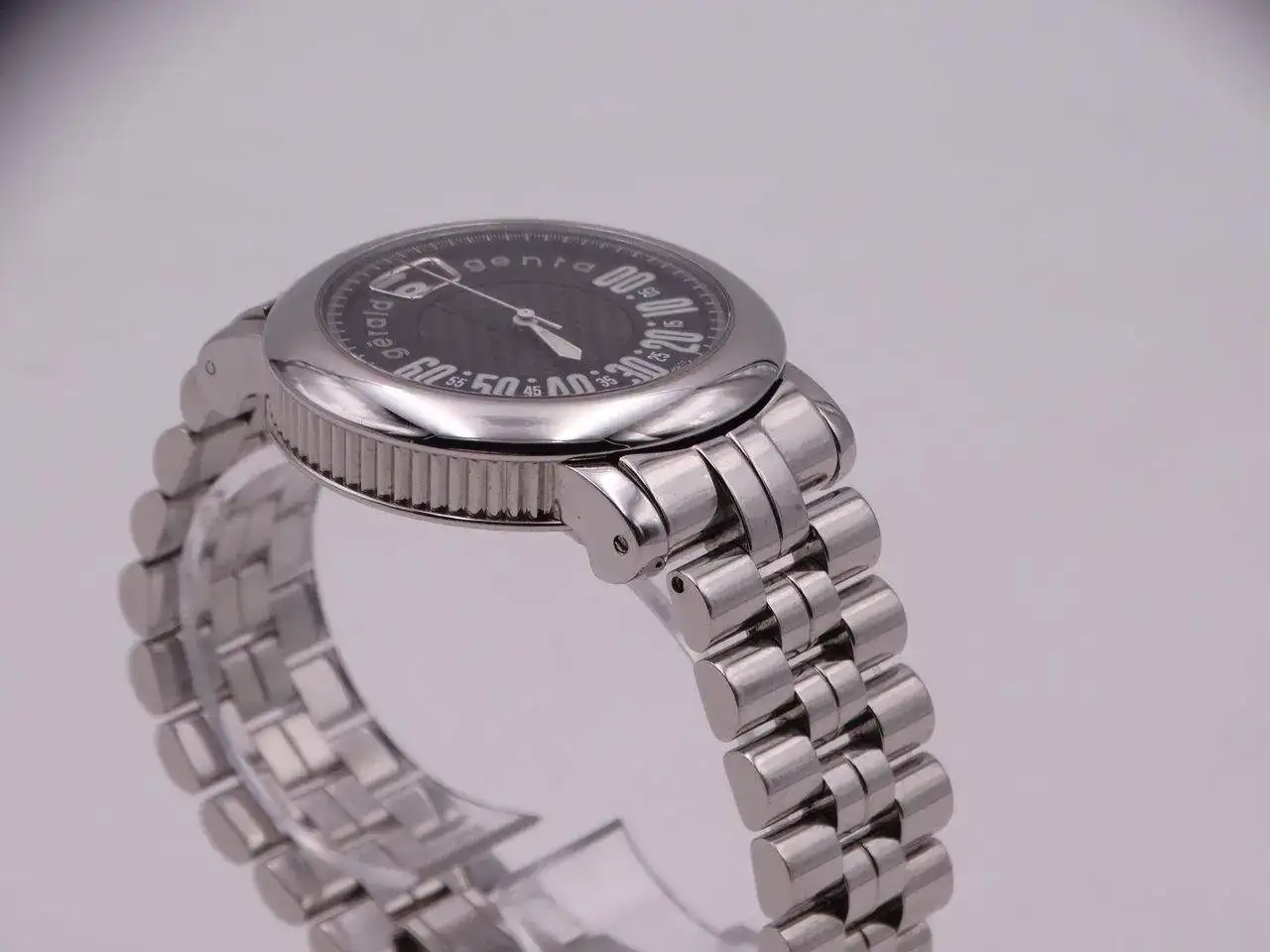 Gerald Genta Retro Sport 06161.webp