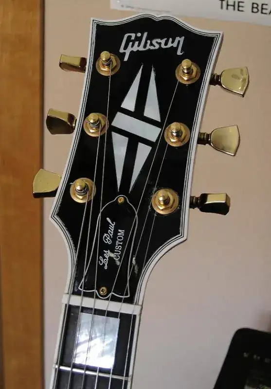 Gibson Les Paul Custom 8.webp