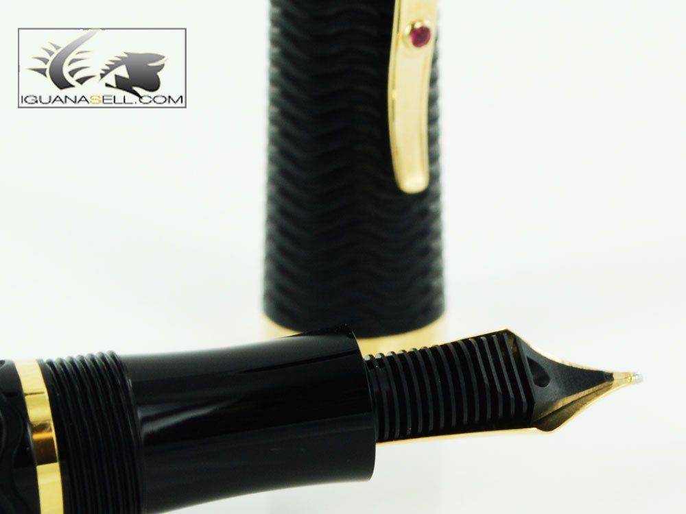 ginia-Woolf-Limited-Edition-Fountain-Pen-VWoolf-10.jpg