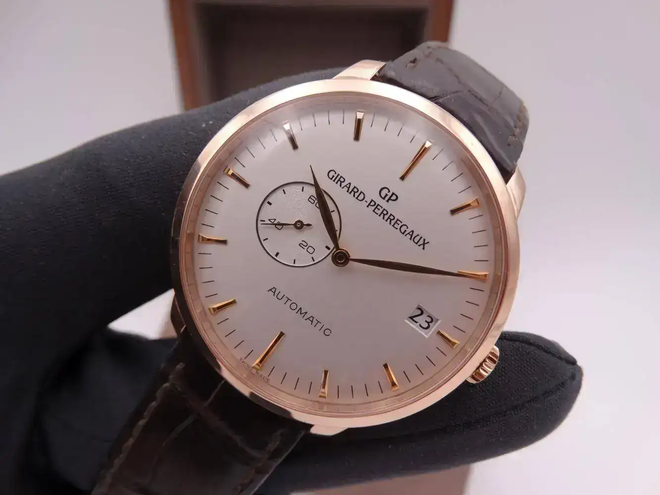 girard perregaux 1966 small seconds date 3818.jpg