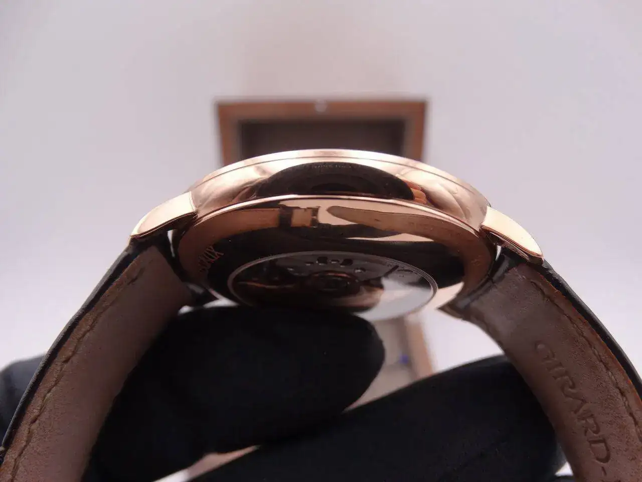 girard perregaux 1966 small seconds date 3822.webp