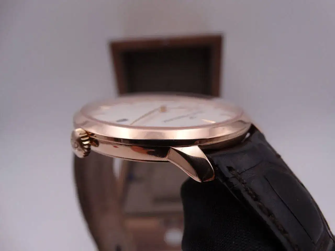 girard perregaux 1966 small seconds date 3828.webp
