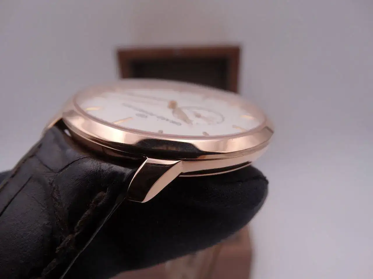 girard perregaux 1966 small seconds date 3829.webp