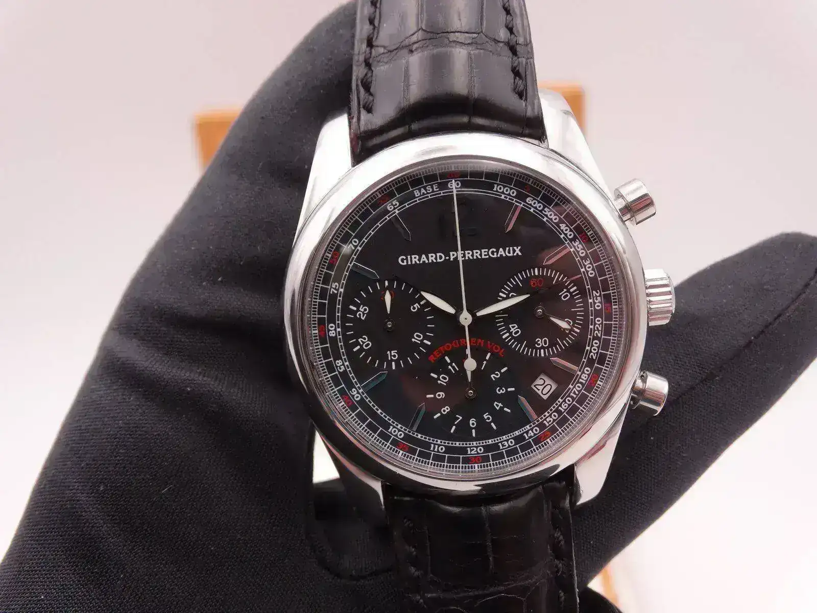 Girard Perregaux 4958 Chronograph Flyback 00758.JPG