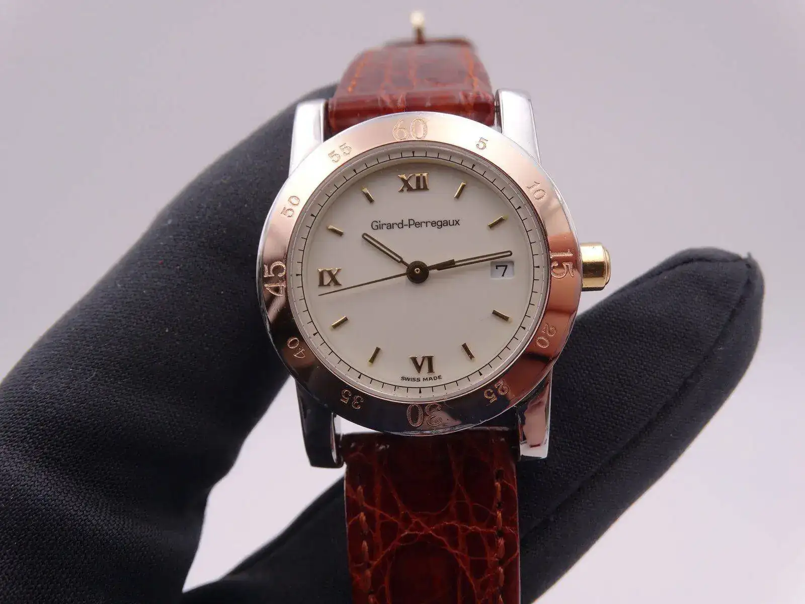 girard perregaux lady steel gold 4750.webp