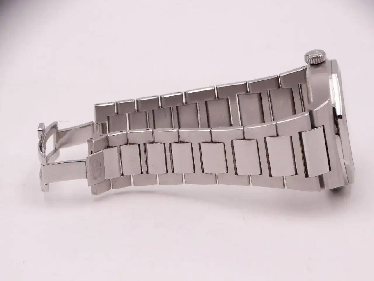 Girard Perregaux Laureato Perpetual Calendar Blue 07003.webp