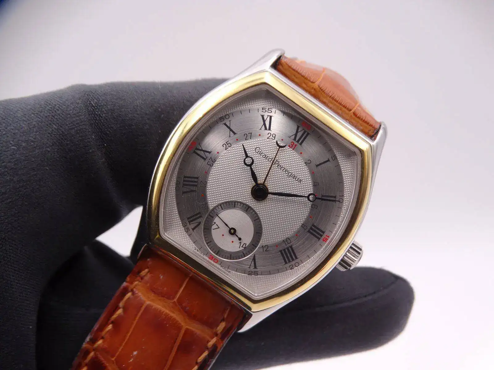 Girard Perregaux Richeville 01750.webp