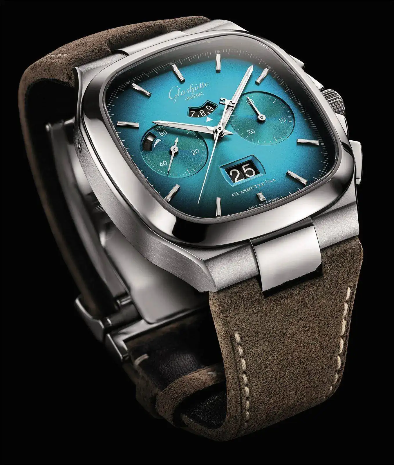 Glashütte Original_1-37-02-06-02-35_Seventies_Chrono_PD_turquoise.jpg