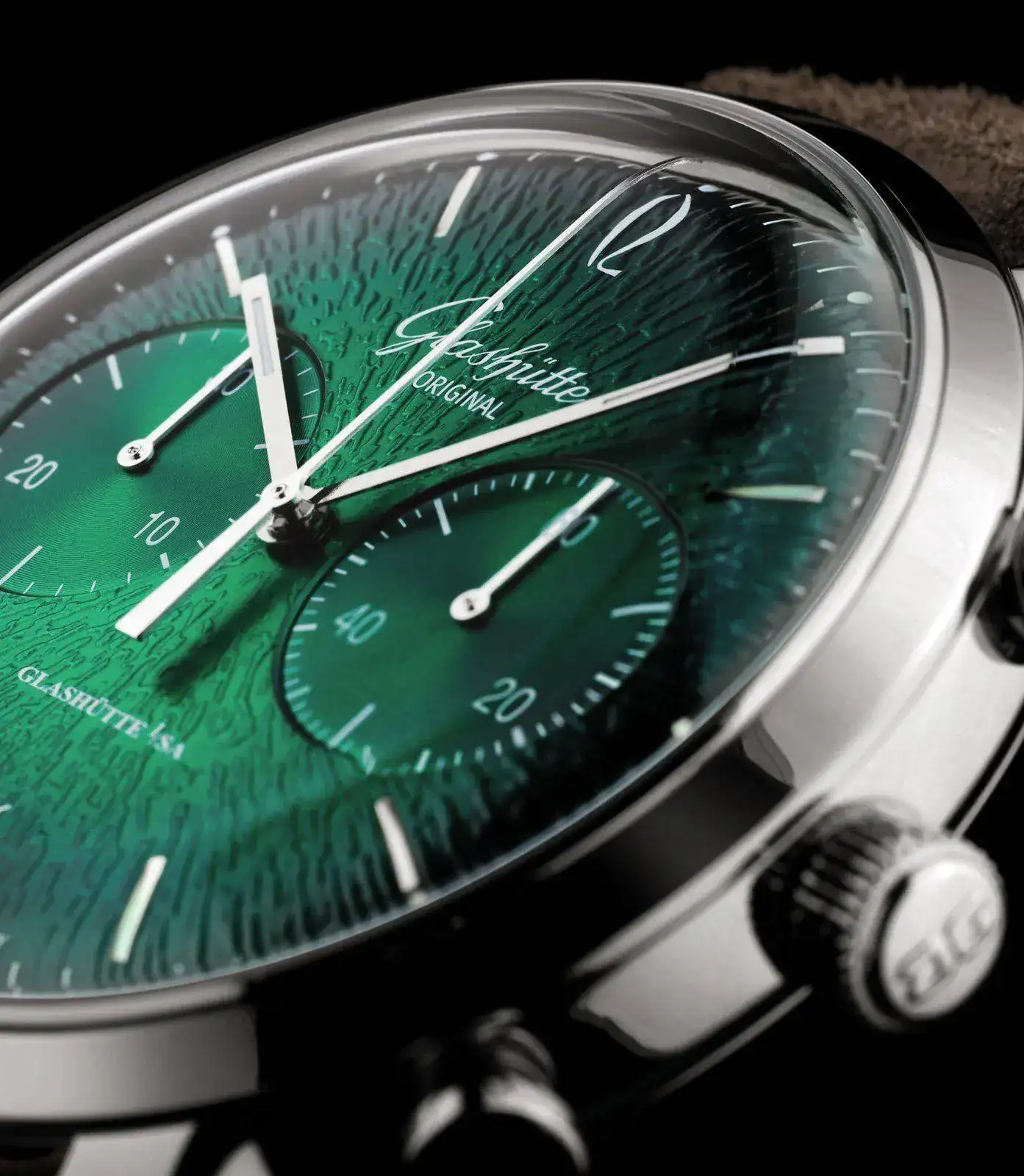 Glashütte Original_Sixties_Chronograph_Green_2021-1.webp