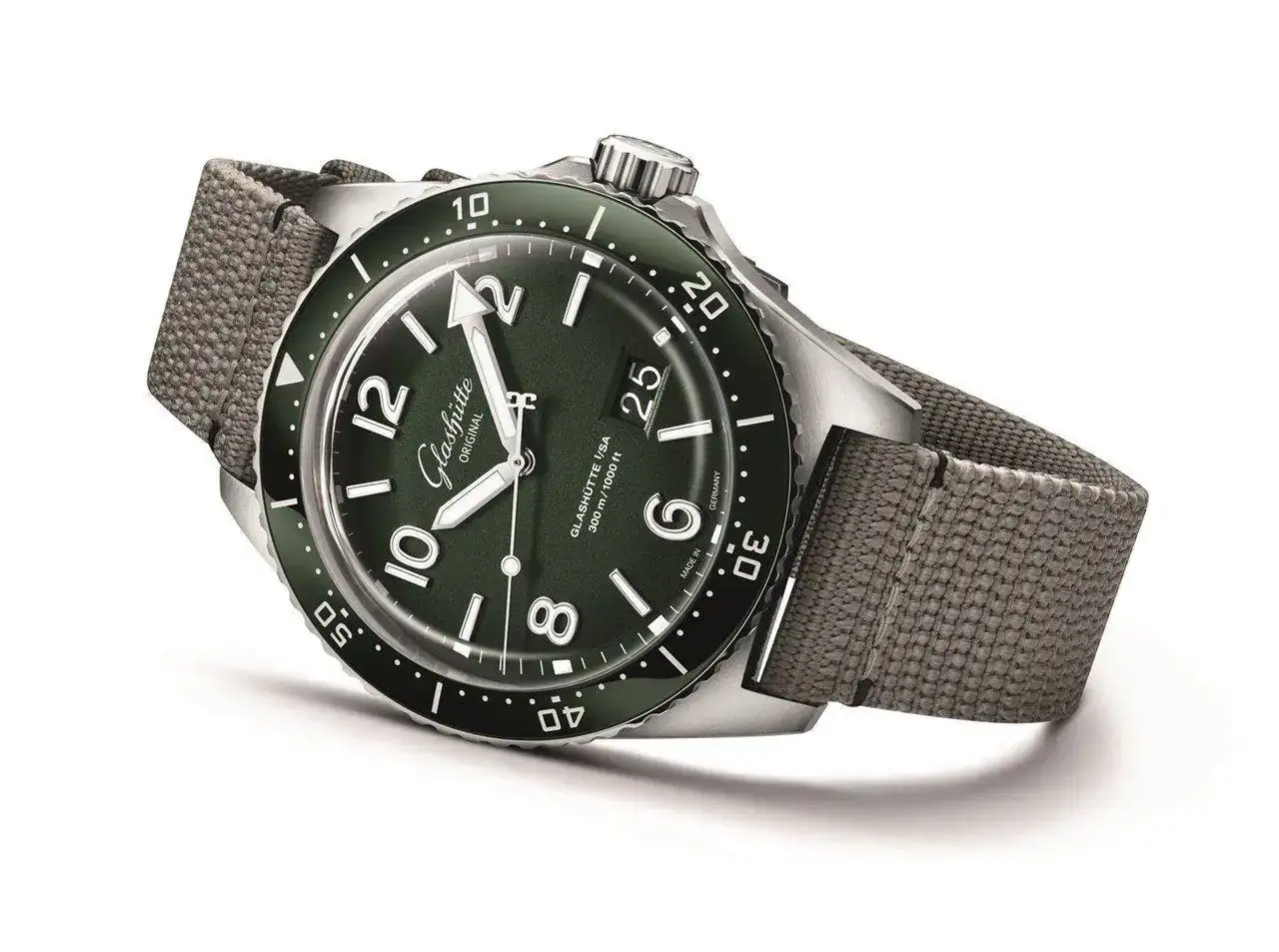 Glashütte_Original_SeaQ_PD-4.jpg