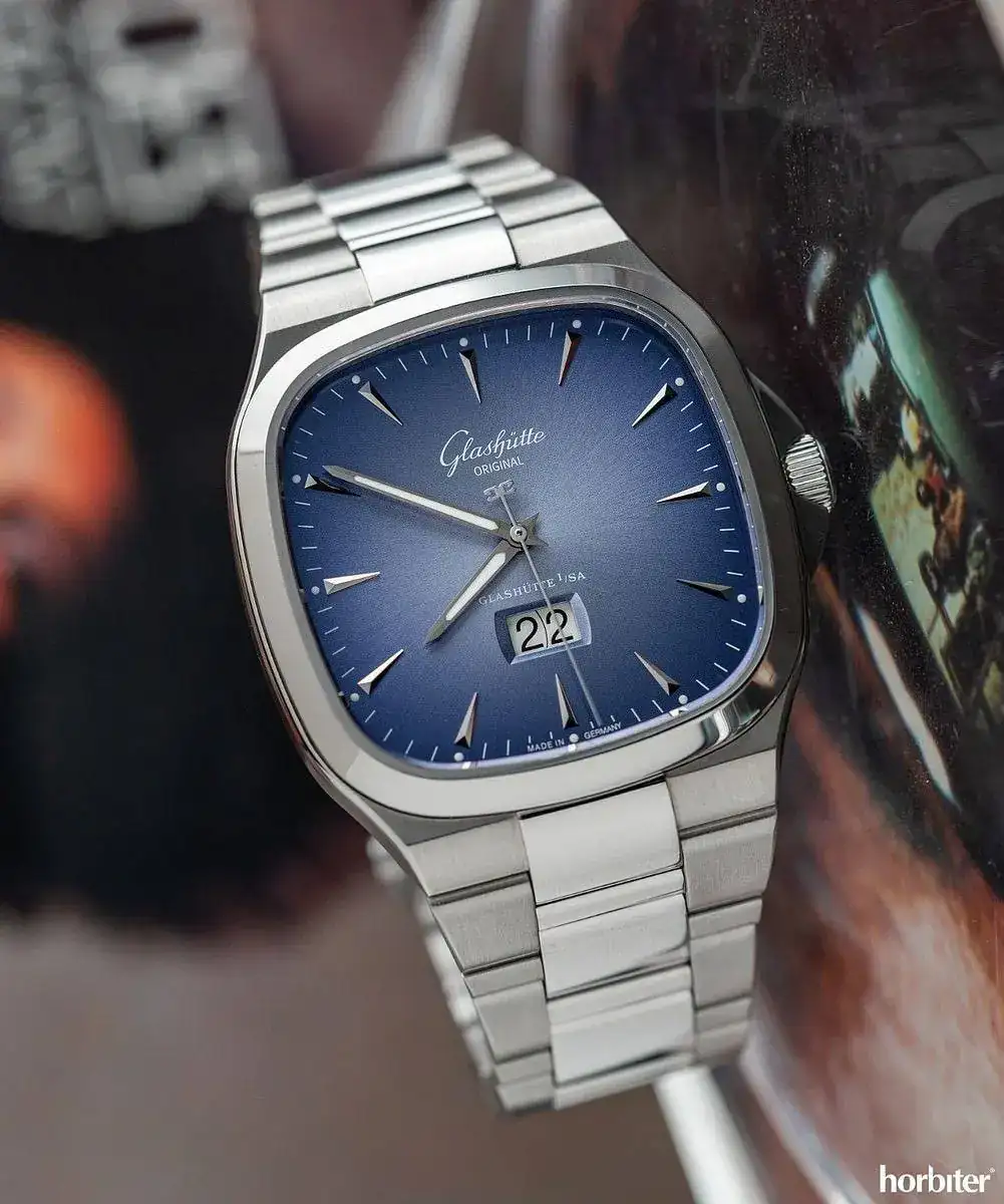 glashuette-original-seventies-panorama-date-3-dkZuySB.69e1bbbb4a42.webp