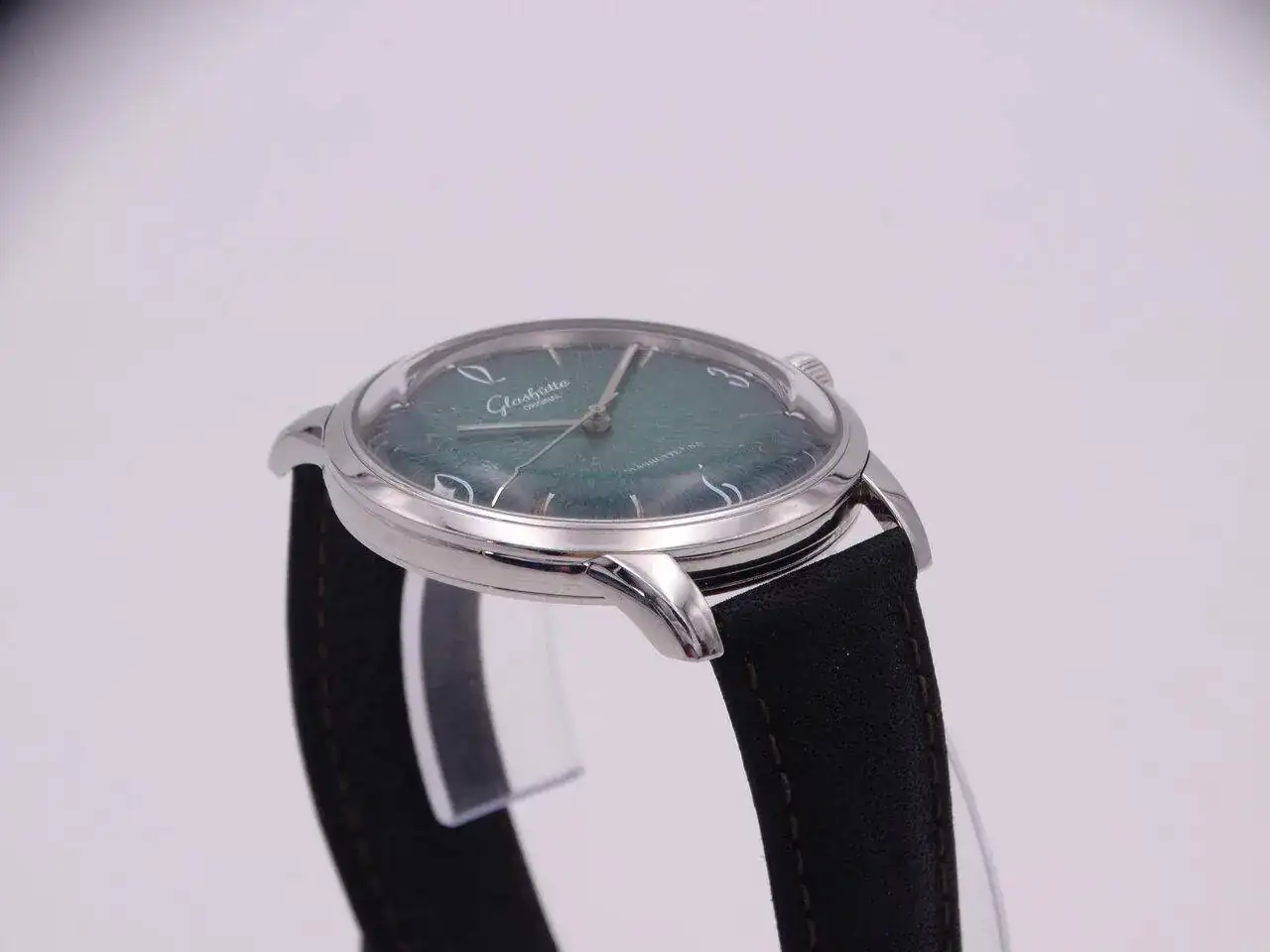 Glashutte Original Automatic Sixties Green 00918.webp