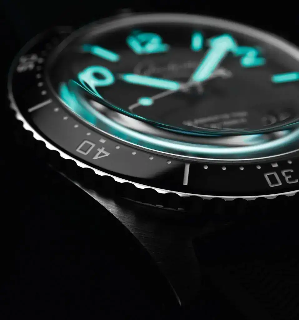 Glashutte-Original-Panorama-Date-Calibre-36-Diver-23-958x1024.webp